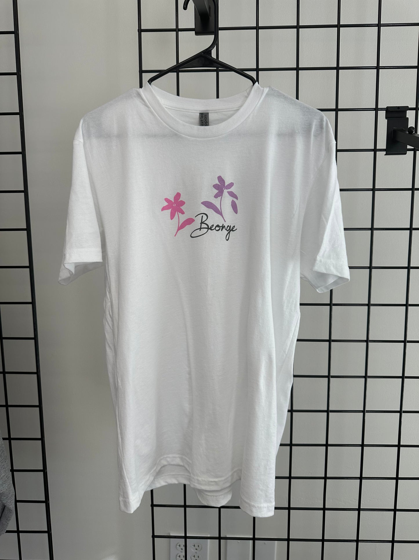 Beonge White Short-Sleeve T-Shirt